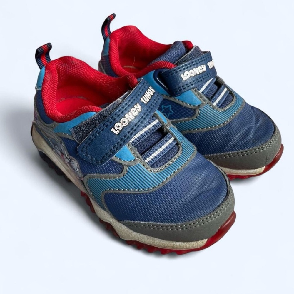 Warner Bros. Looney Tunes Blue and Red Kids Light Up Sneakers